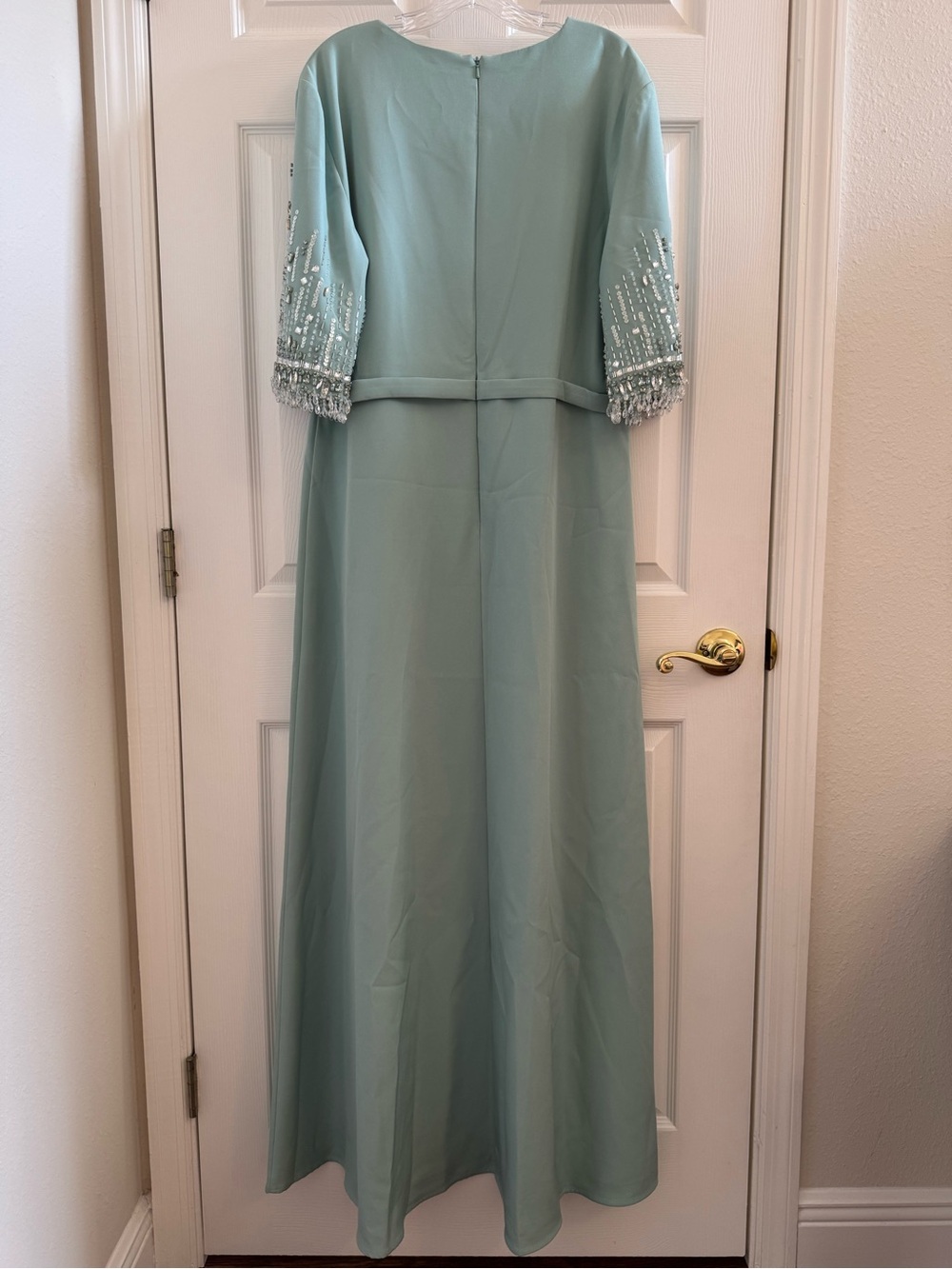 Mac Duggal 2270 Green Crepe A Line Gown With Beaded 3/4 Sleeves Size 16 NWOT - Picture 6 of 10